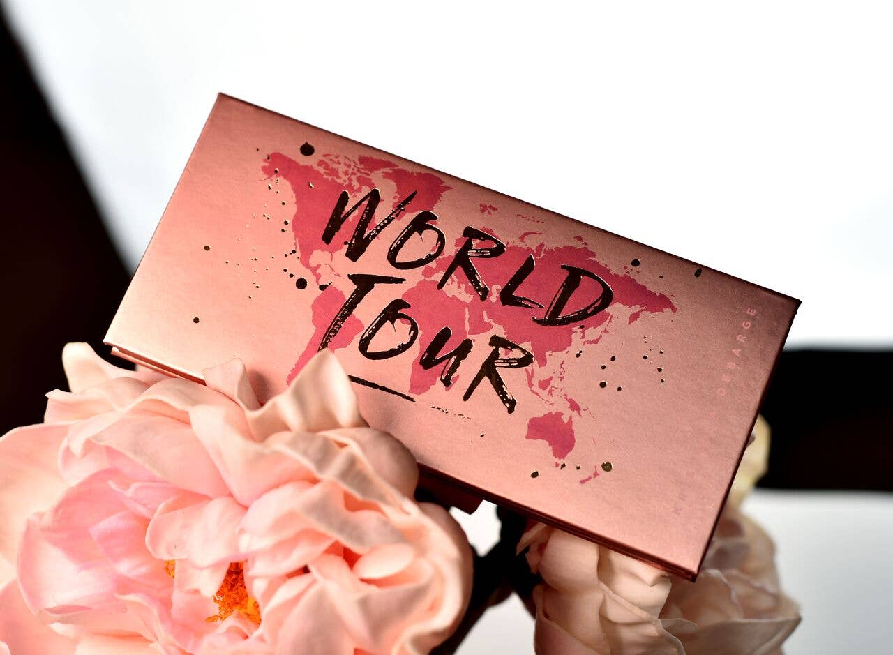 Krissy  D Cosmetics world tour lidschatten palette 3
